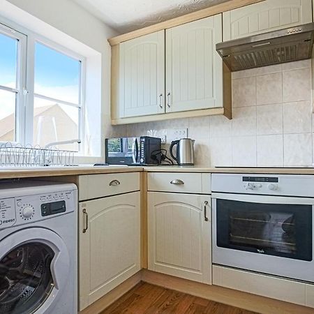 Delightful 2 Bed Apartment For Bicester Outlet Shopping By Platinum Key Properties 외부 사진