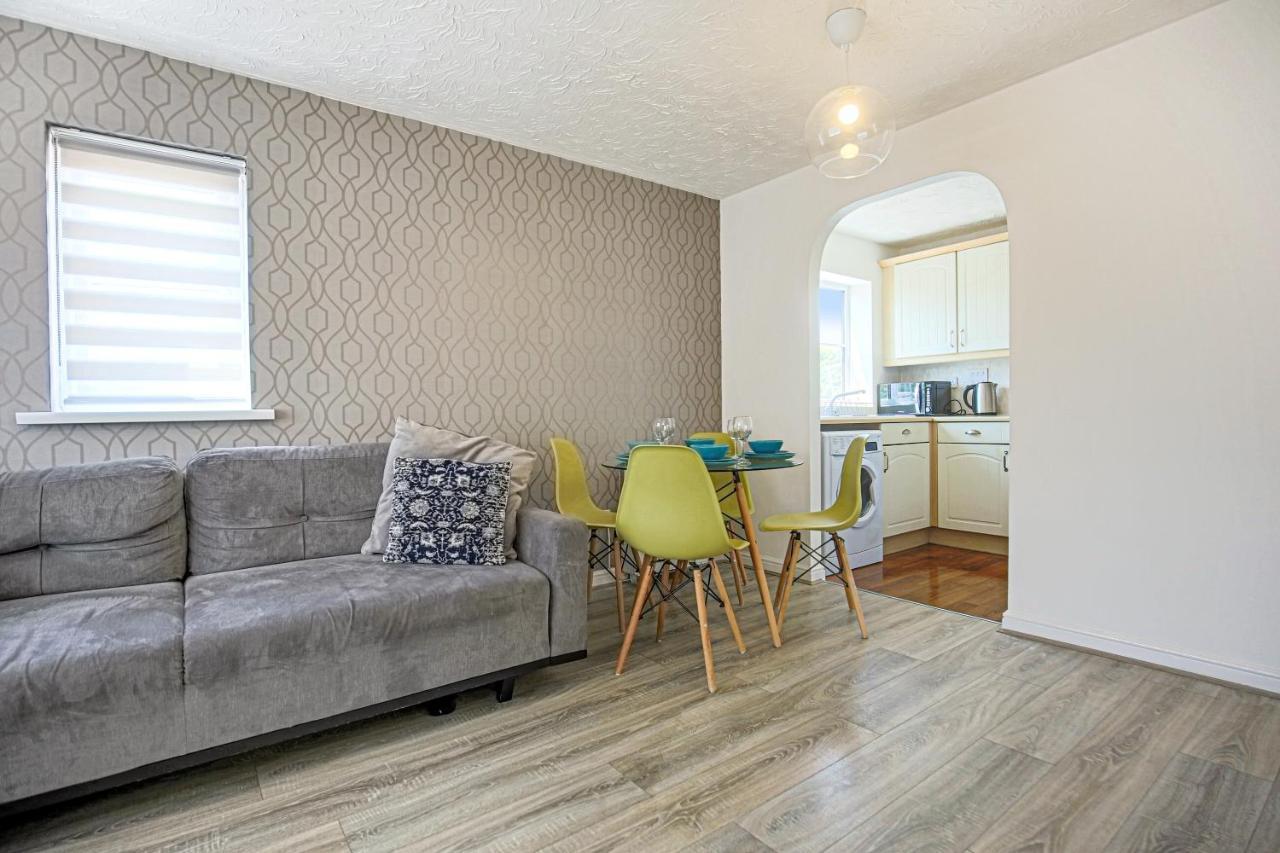 Delightful 2 Bed Apartment For Bicester Outlet Shopping By Platinum Key Properties 외부 사진