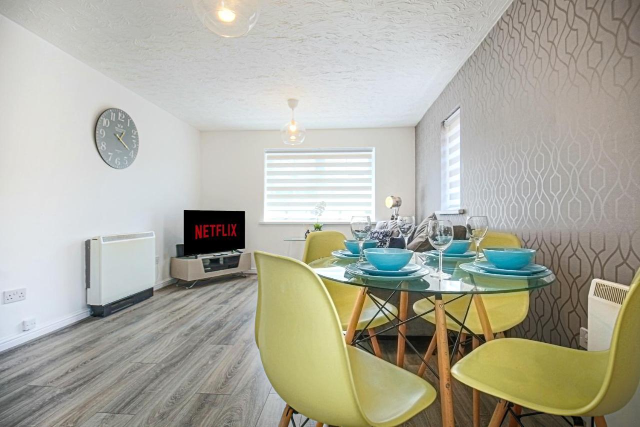 Delightful 2 Bed Apartment For Bicester Outlet Shopping By Platinum Key Properties 외부 사진