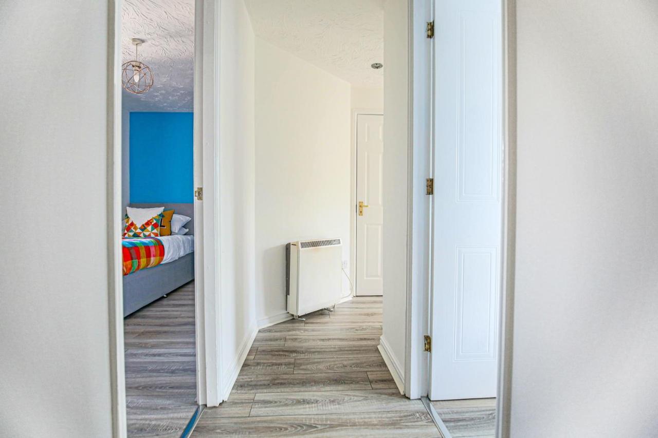 Delightful 2 Bed Apartment For Bicester Outlet Shopping By Platinum Key Properties 외부 사진